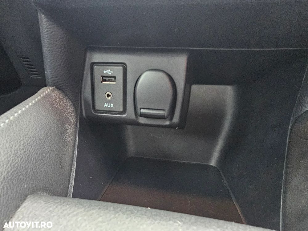 Nissan Micra 1.0L Visia - 18