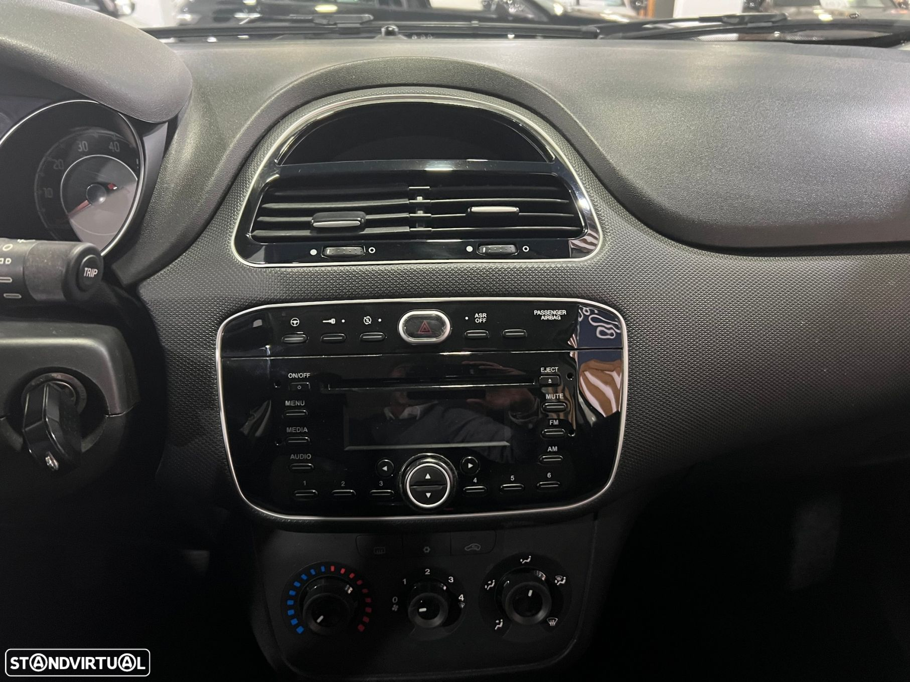 Fiat Punto 1.2 Lounge Start&Stop - 15