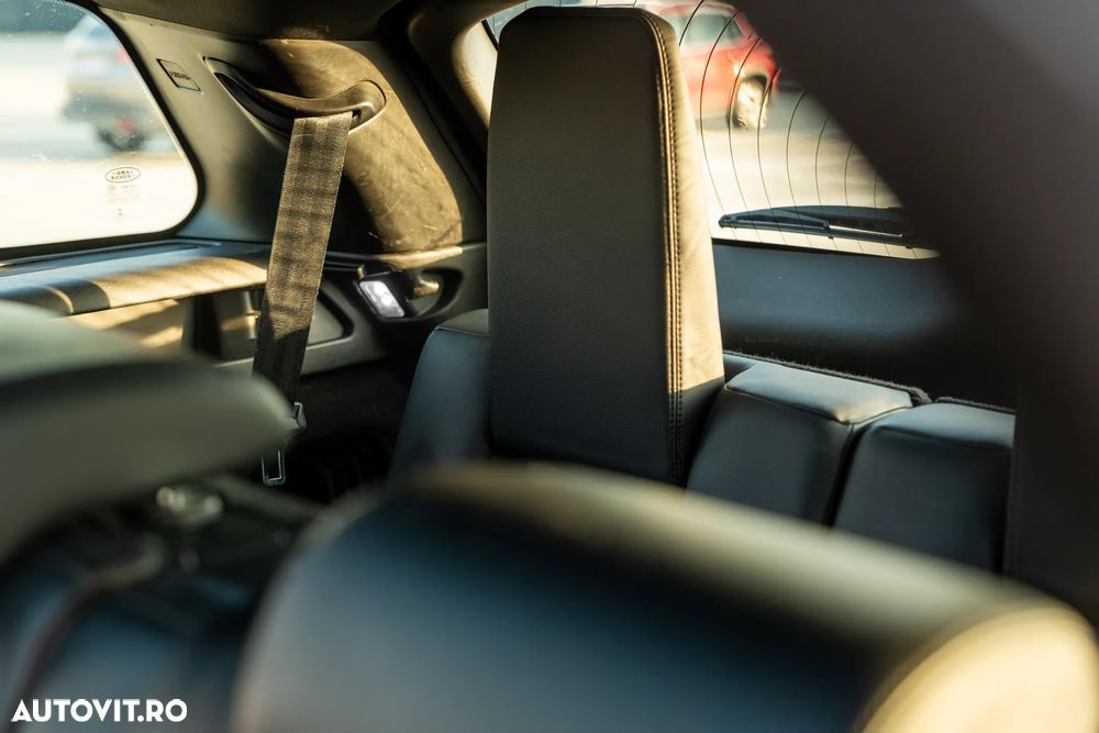Land Rover Discovery Sport - 32