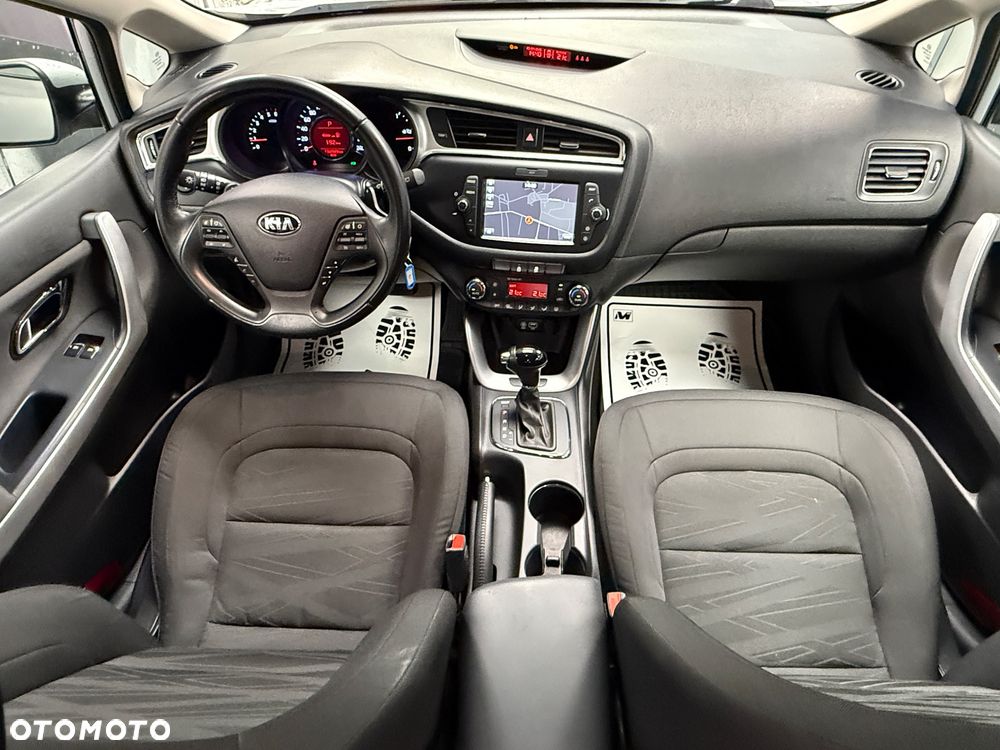 Kia Ceed - 9