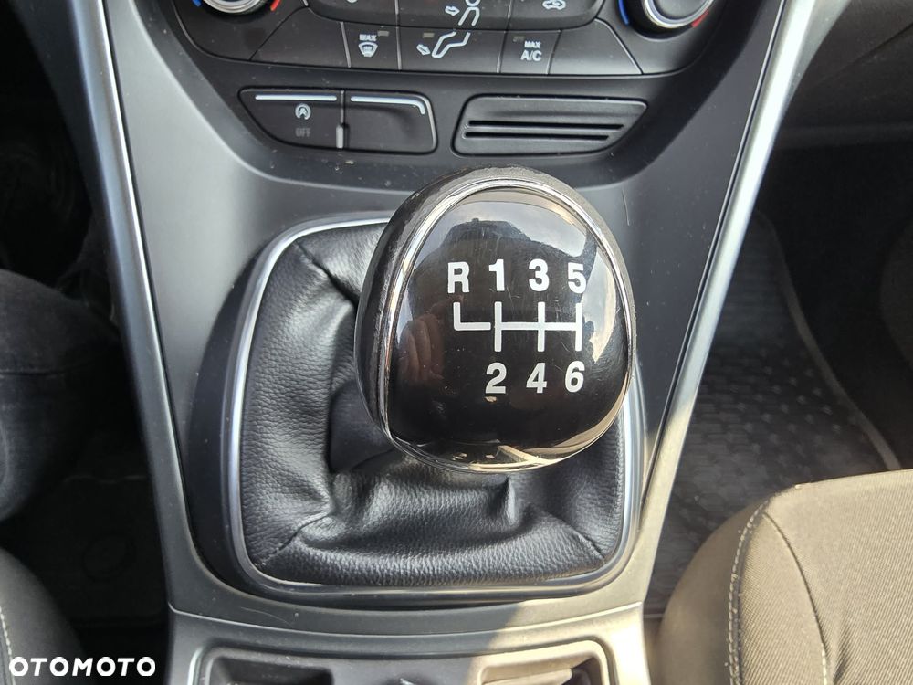 Ford Kuga 1.5 EcoBoost FWD Titanium ASS GPF - 34