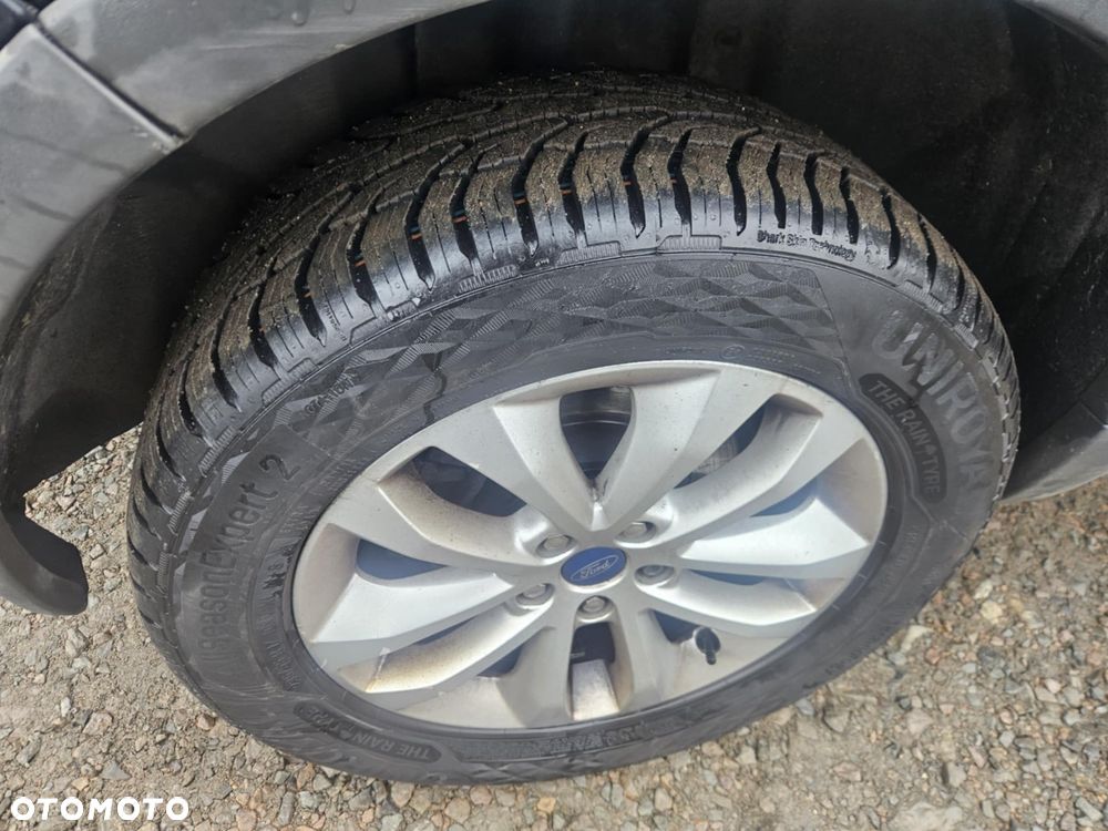 Ford Kuga 2.0 TDCi 4x4 Titanium - 14