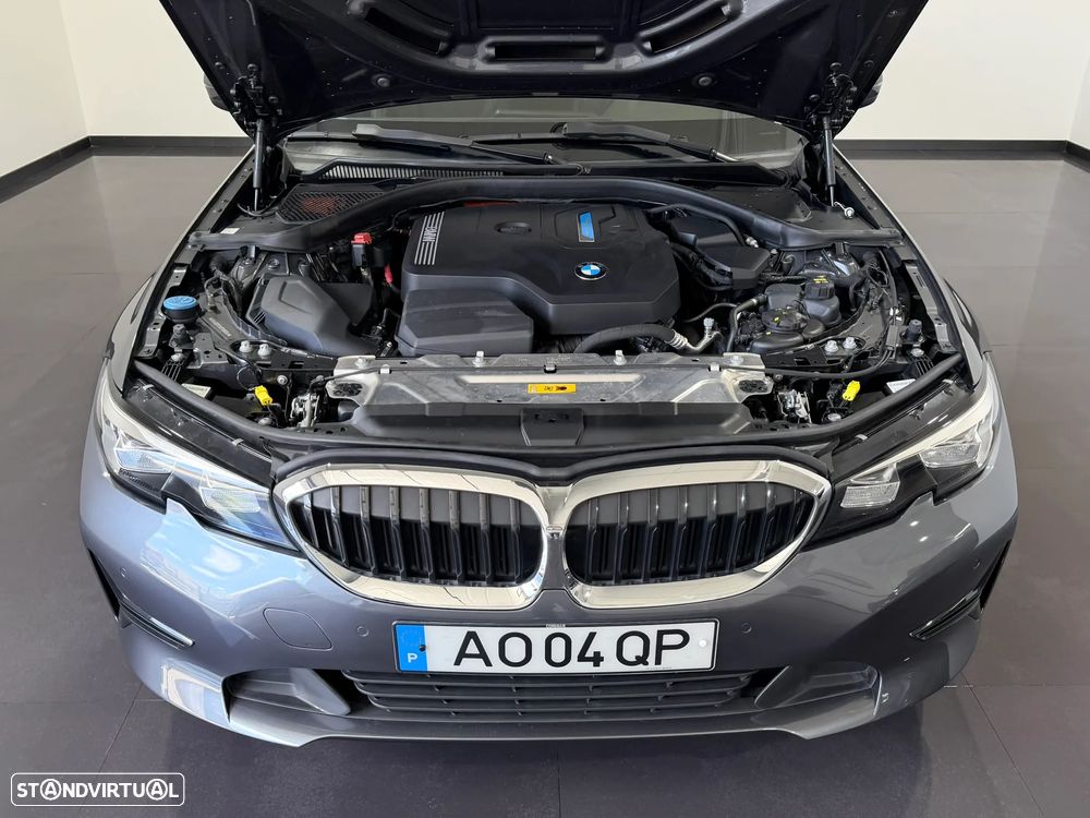 BMW 320 e Corporate Edition Auto - 54