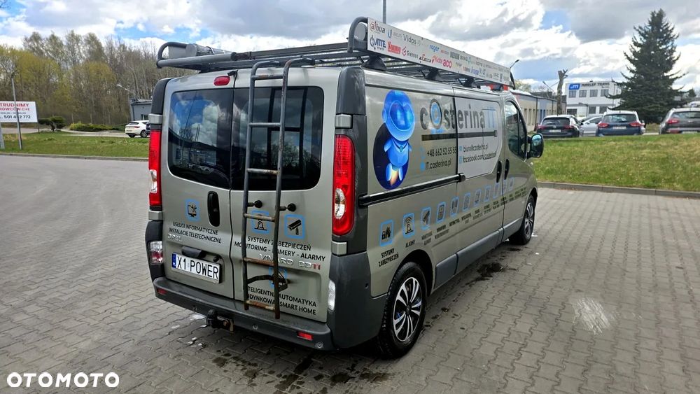 Opel Vivaro - 8
