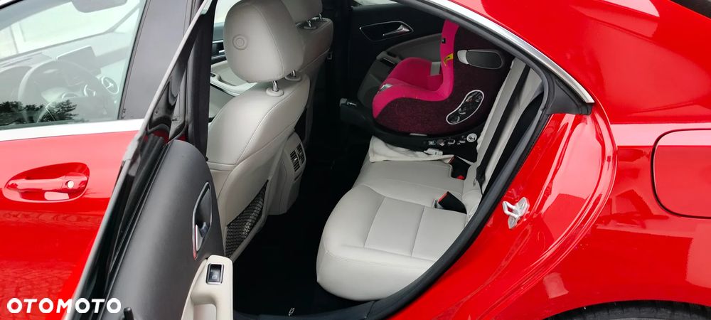 Mercedes-Benz CLA 180 - 3