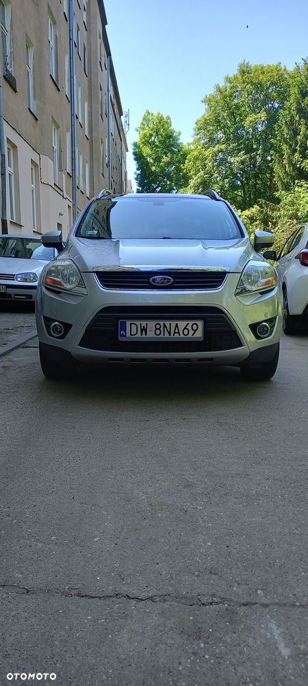 Ford Kuga, 2010