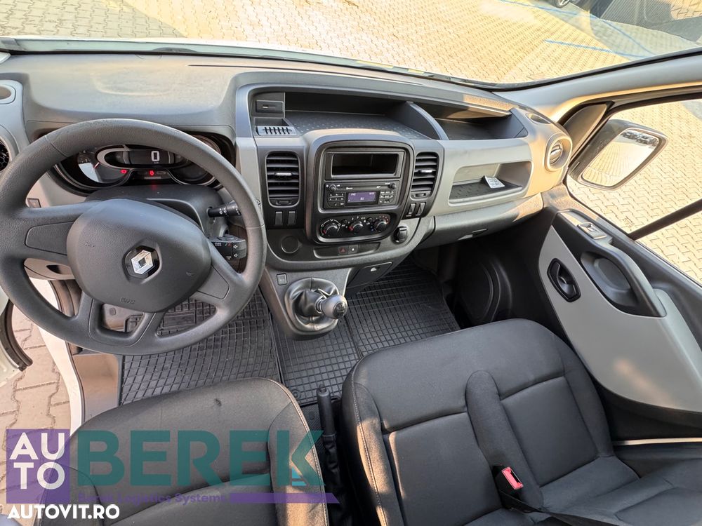 Renault Trafic - 13