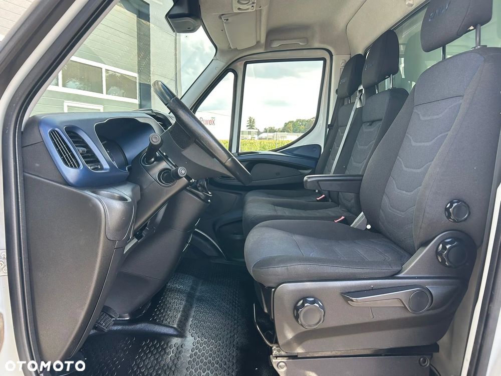 Iveco Daily 35C14 Hi-Matic Chłodnia 8 palet + winda 750kg **Podłączenie 230V**Klima**Sprowadzony**Super stan** - 14