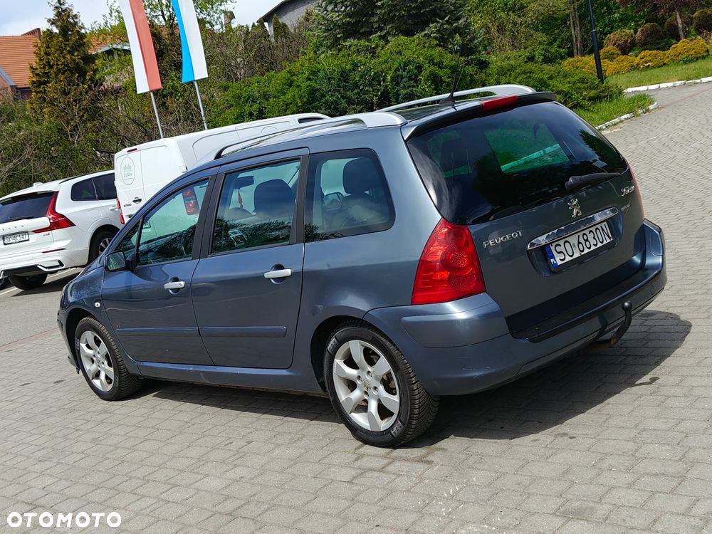 Peugeot 307 HDi 135 Premium - 16
