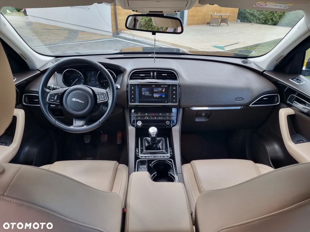 Jaguar F-Pace 2.0 i4D AWD Prestige - 6