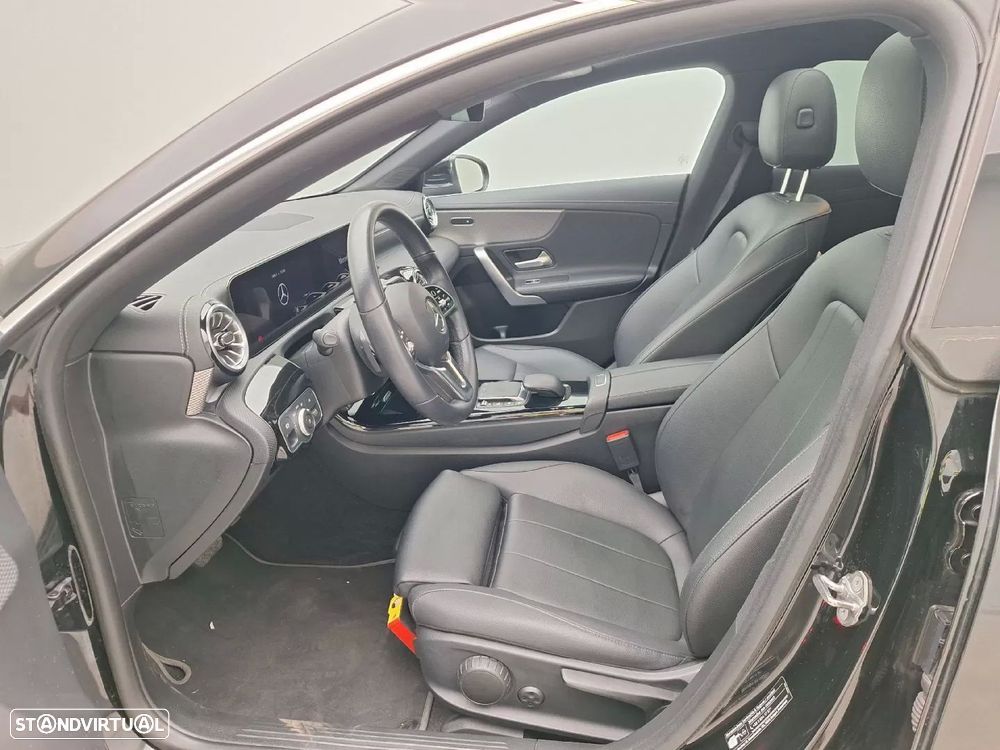 Mercedes-Benz CLA 250 e Shooting Brake Progressive - 12