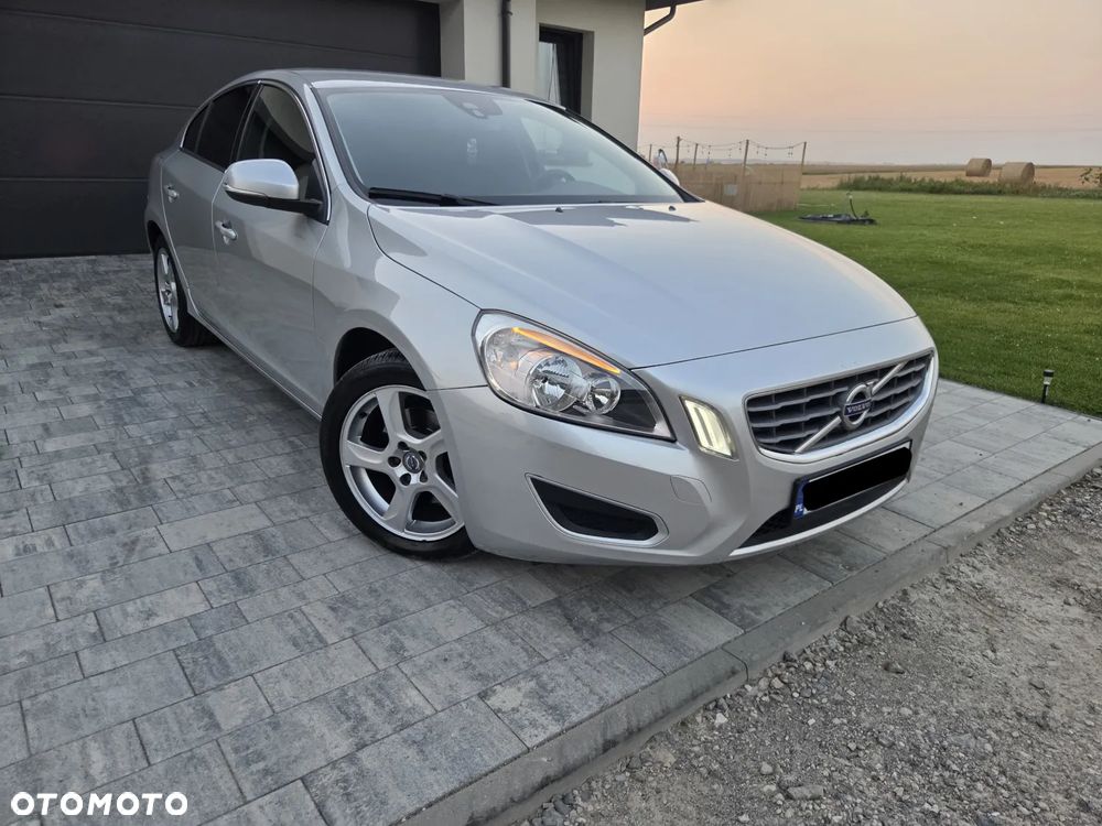 Volvo S60 - 10