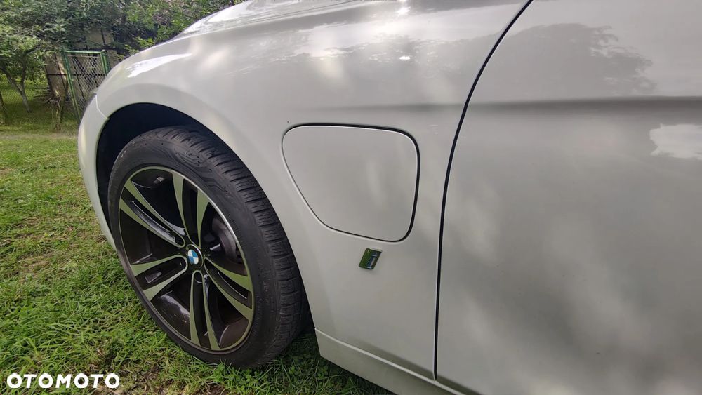 BMW Seria 3 330e iPerformance Sport Line Shadow - 15