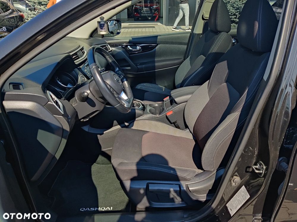Nissan Qashqai 1.7 dCi 4x4 N-Connecta Xtronic - 17