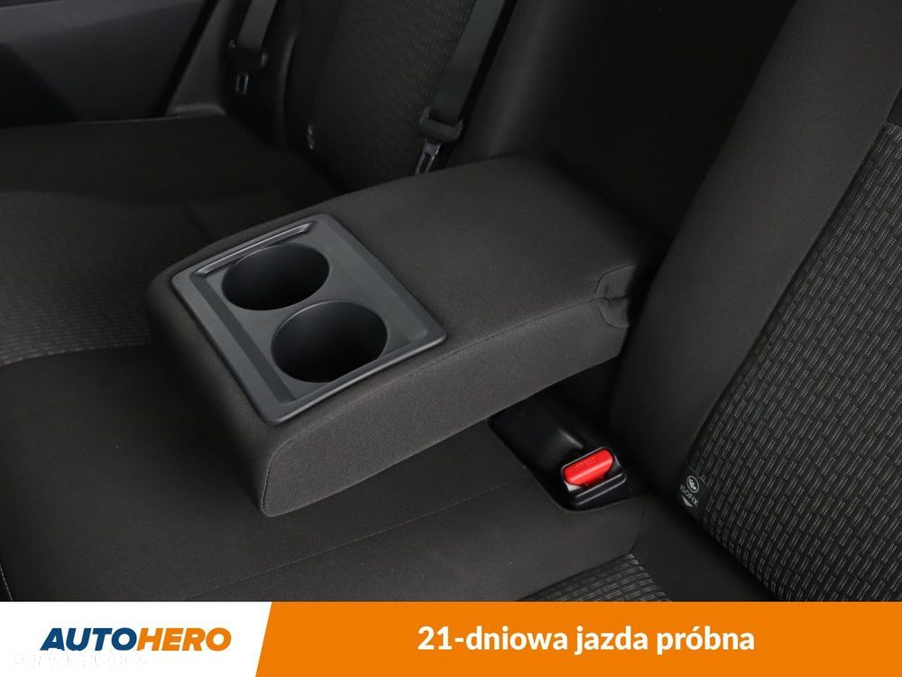 Toyota Auris - 31