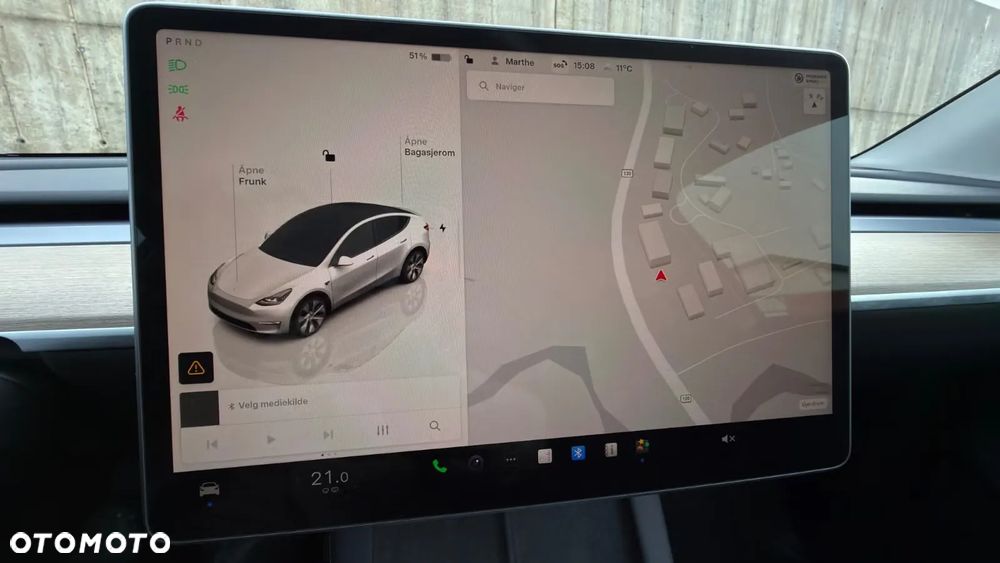 Tesla Model Y Long Range Dual Motor AWD - 11