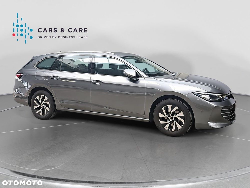 Volkswagen Passat - 20