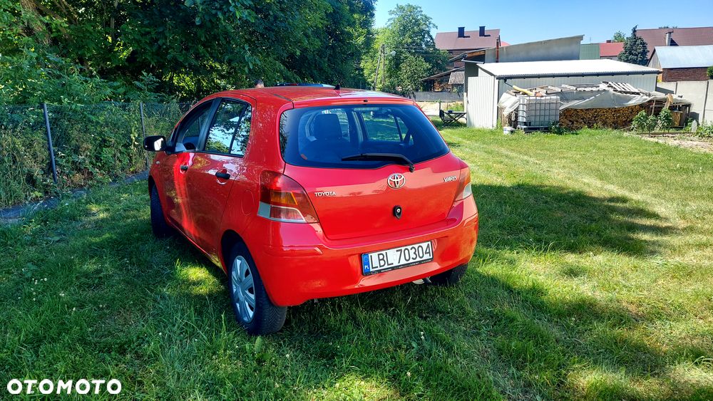 Toyota Yaris 1.0 Luna Start - 4