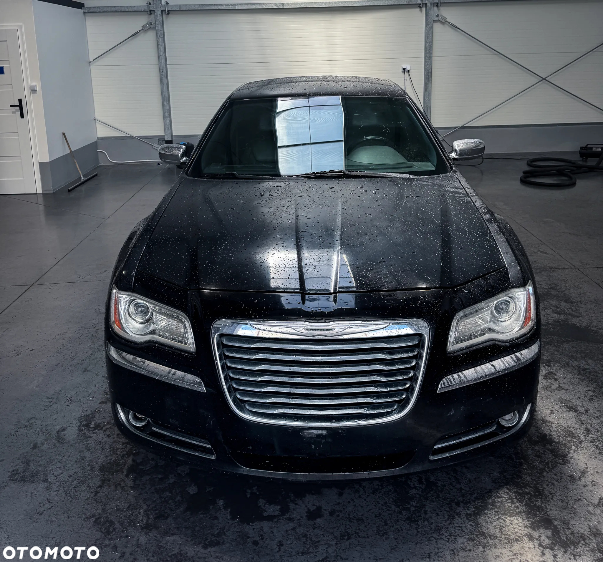 Chrysler 300 - 8