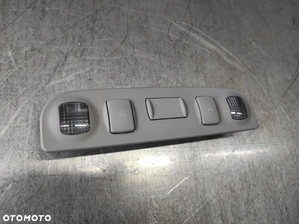 LAMPKA PODSUFITKI OŚWIETLENIE WNĘTRZA AUDI A3 8L LIFT 8L4947111 - 2