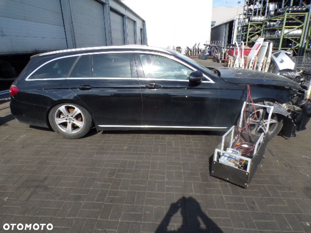 Części - Mercedes E-klasa W213 2.0 CDI 194 KM KOMBI 17R - 3
