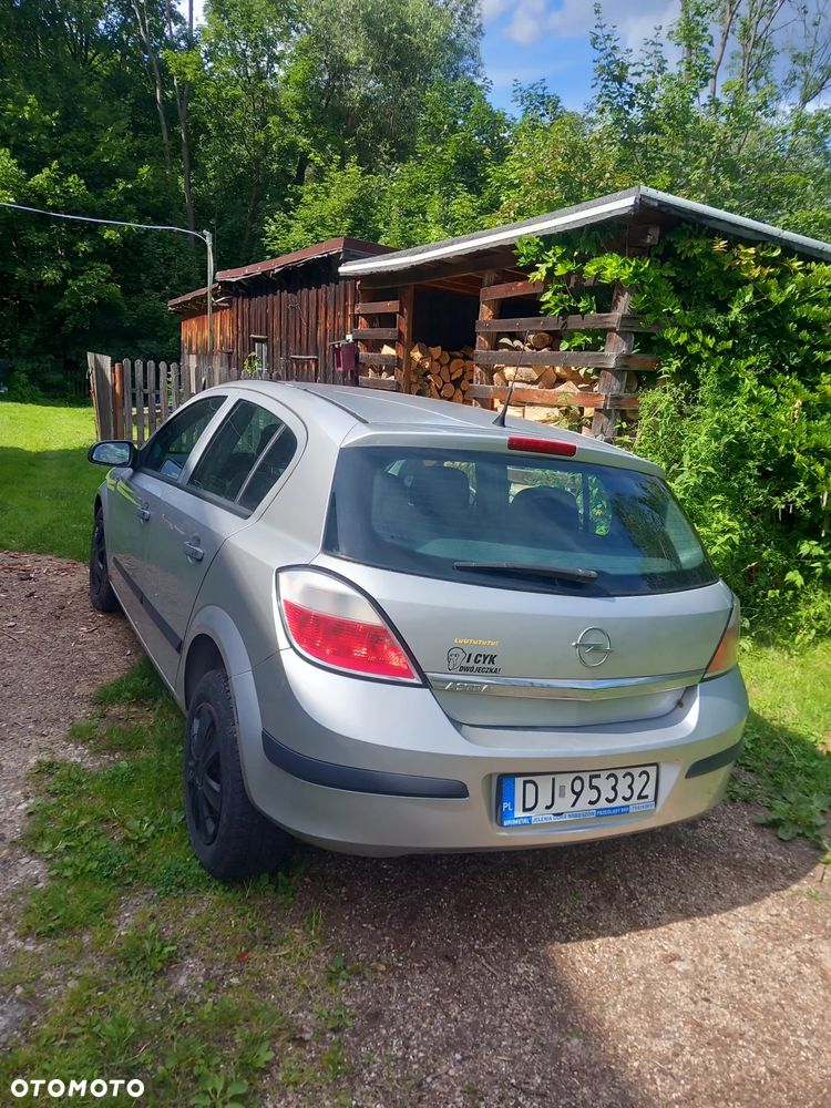 Opel Astra 1.4 Essentia - 1