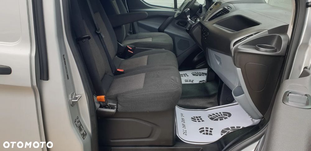 Ford Transit Custom - 11