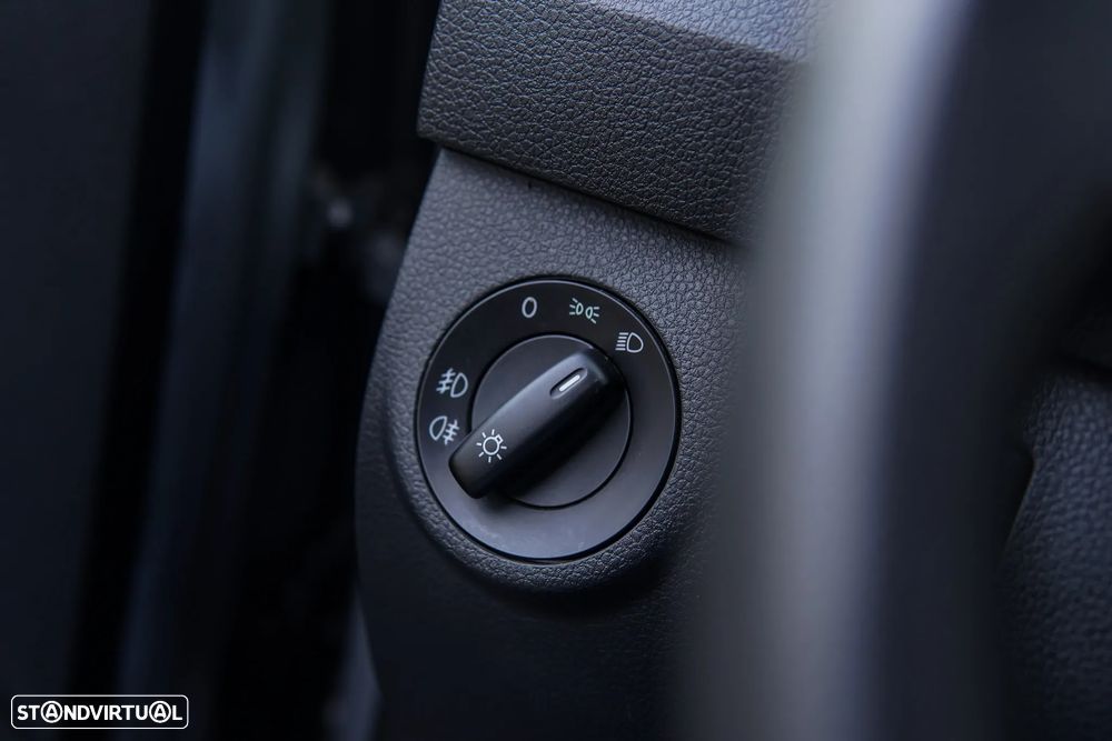 VW CADDY 2.0 TDi - 33