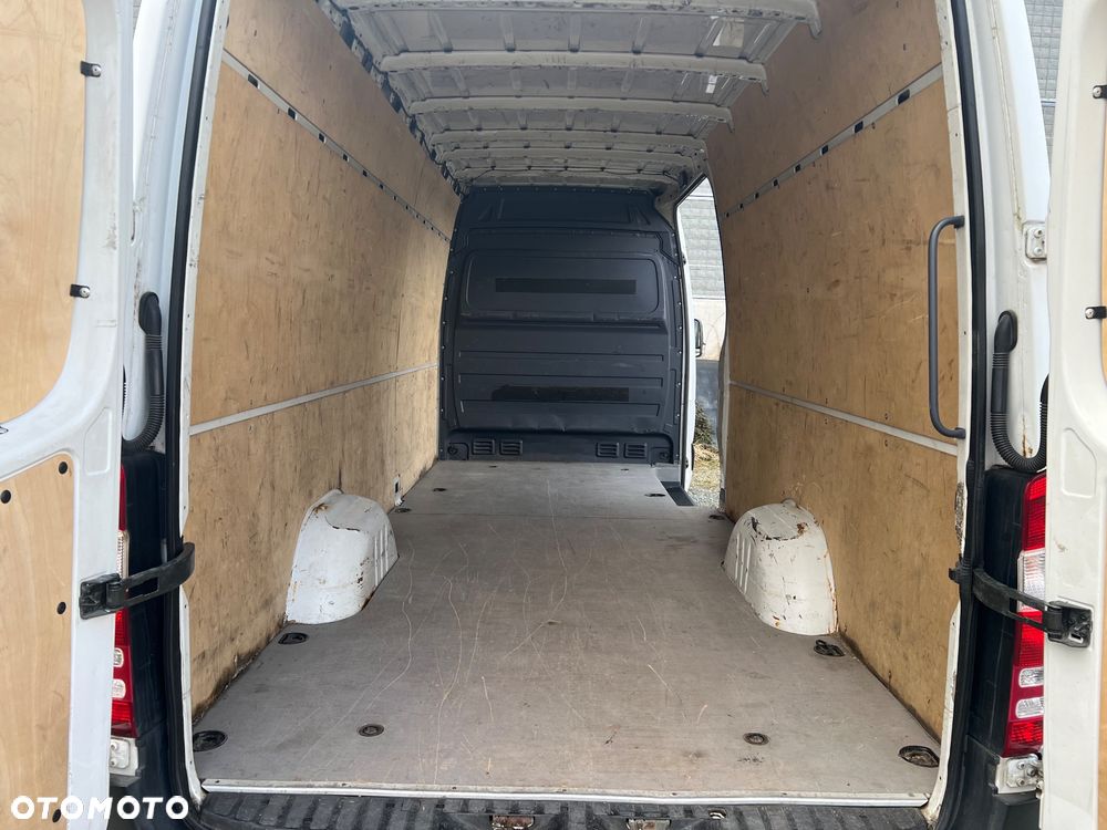 Mercedes-Benz Sprinter - 17