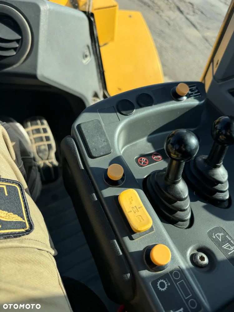 Caterpillar 950M - 22