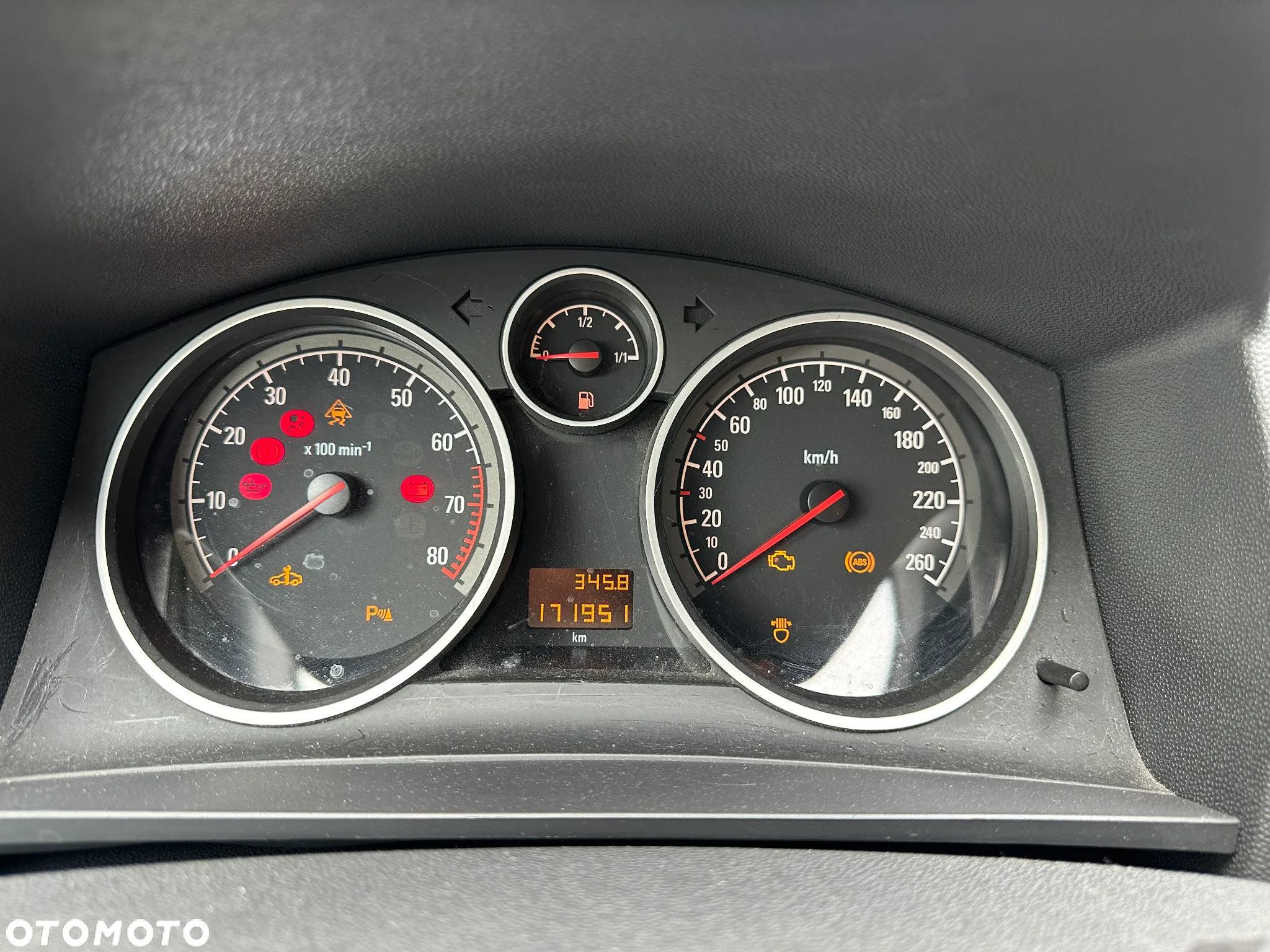 Opel Zafira 1.8 Cosmo - 31