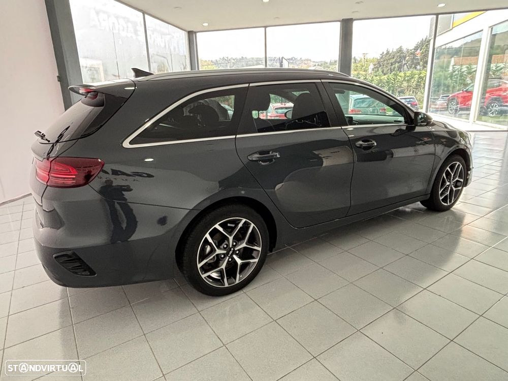 Kia Ceed SW 1.6 CRDi MHEV Dynamic - 4