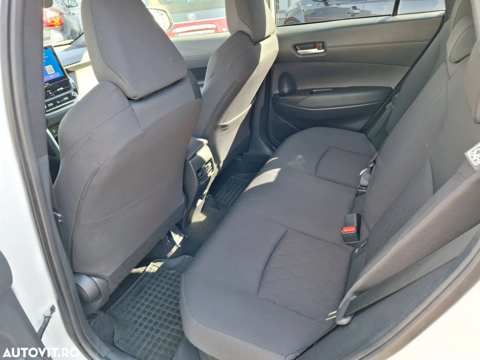 Toyota Corolla Cross - 11