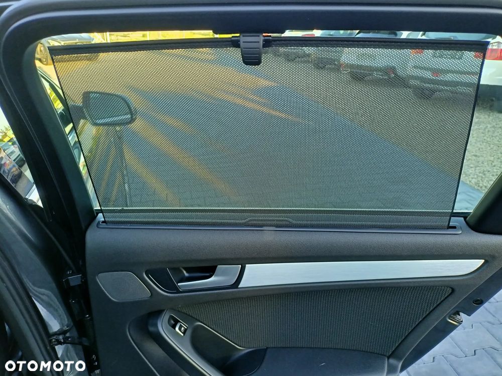 Audi A4 Avant - 33