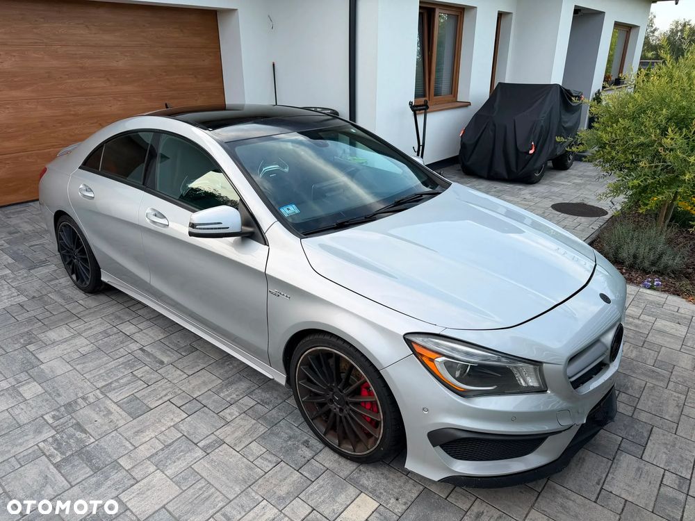 Mercedes-Benz CLA 45 AMG 4-Matic - 2