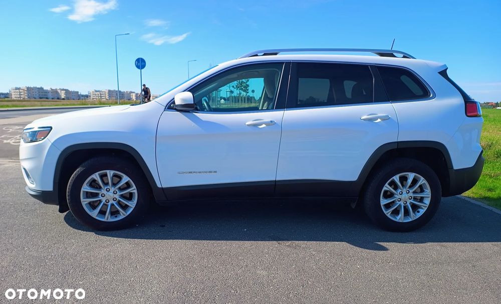 Jeep Cherokee - 4