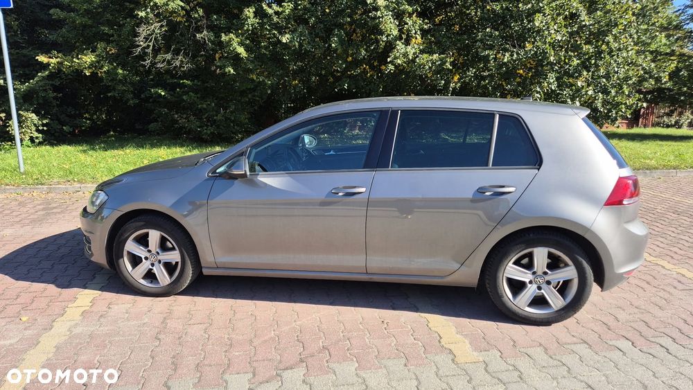 Volkswagen Golf - 9