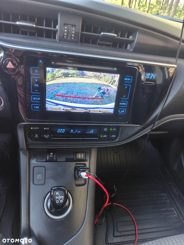 Toyota Auris Hybrid 135 Selection - 16