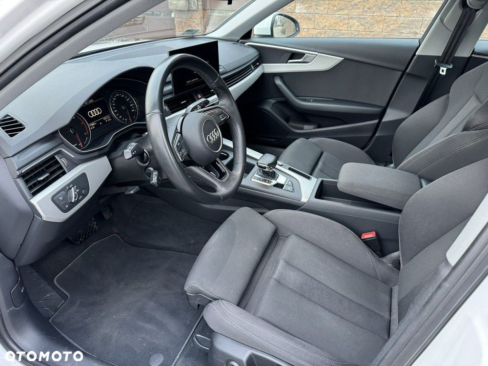 Audi A4 Limousine - 10