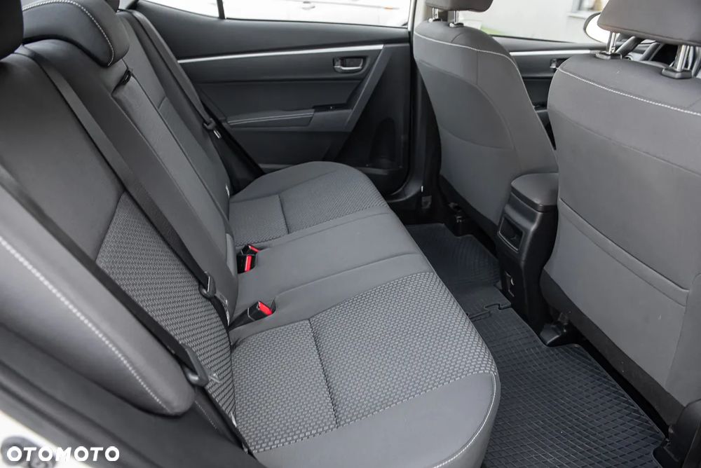 Toyota Corolla 1.4 D-4D Premium - 27