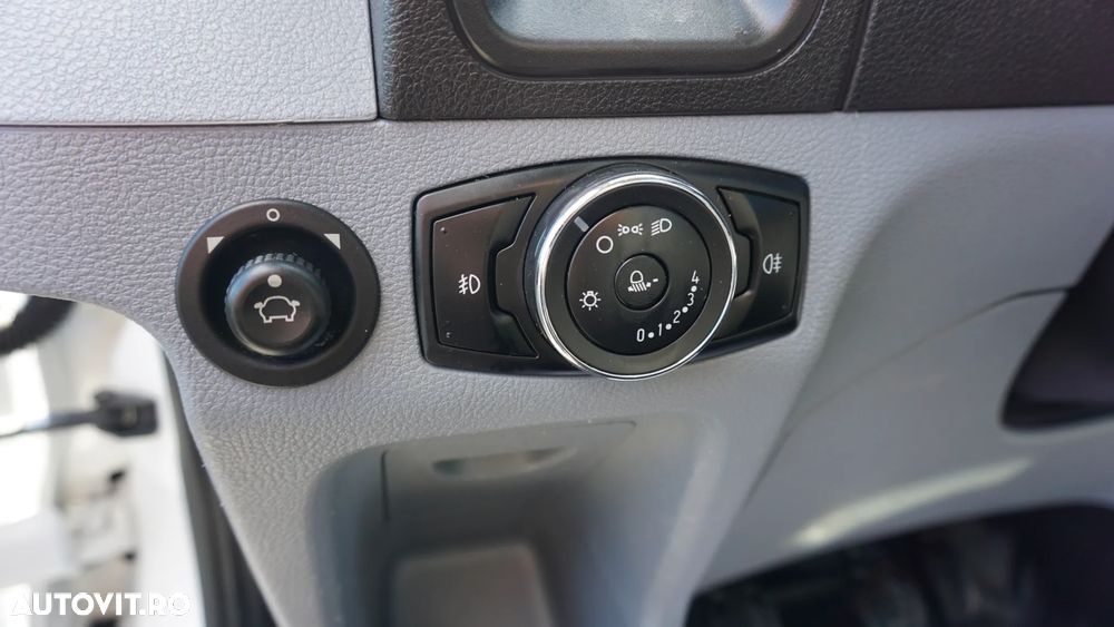 Ford Transit - 13