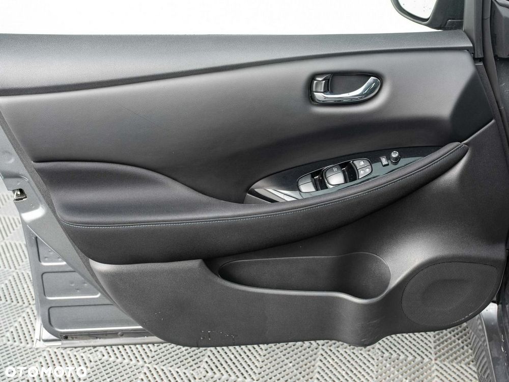 Nissan Leaf 40kWh N-Connecta - 10