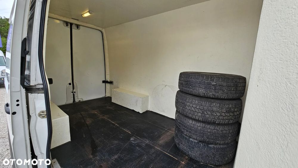 Volkswagen Crafter - 10