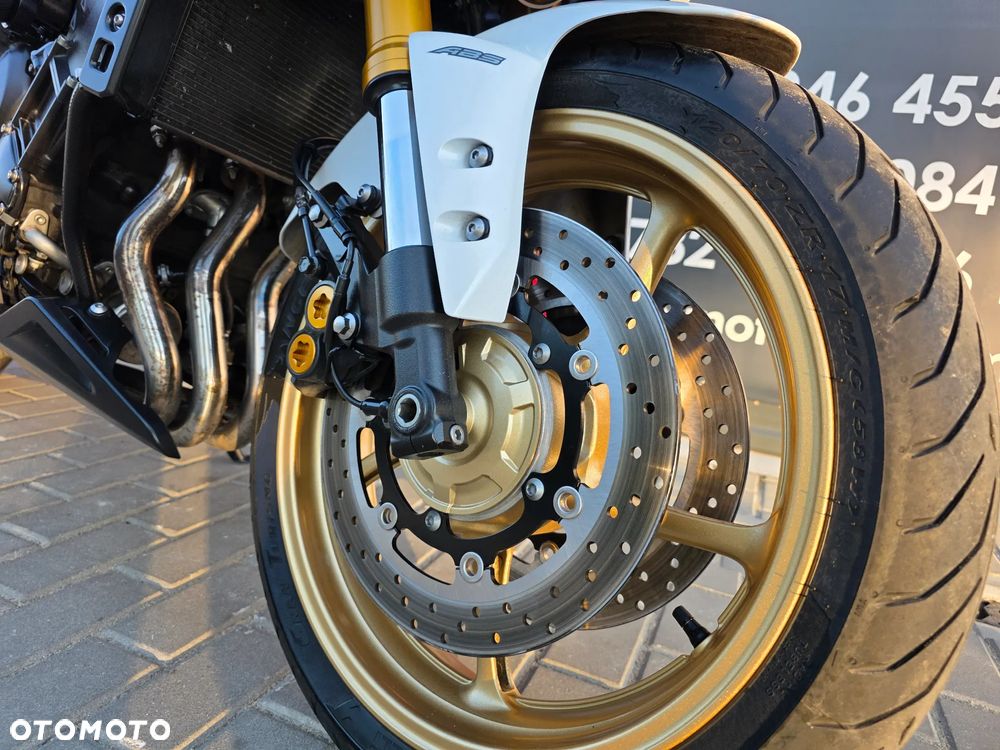 Yamaha FZ8 - 16