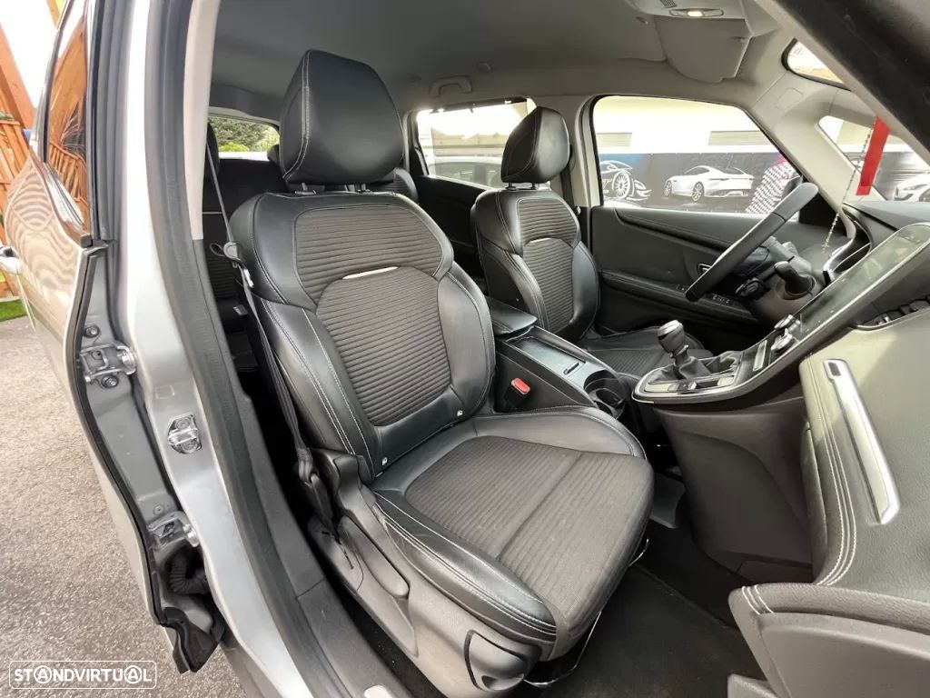 Renault Grand Scénic 1.5 dCi Intens Hybrid Assist SS - 24