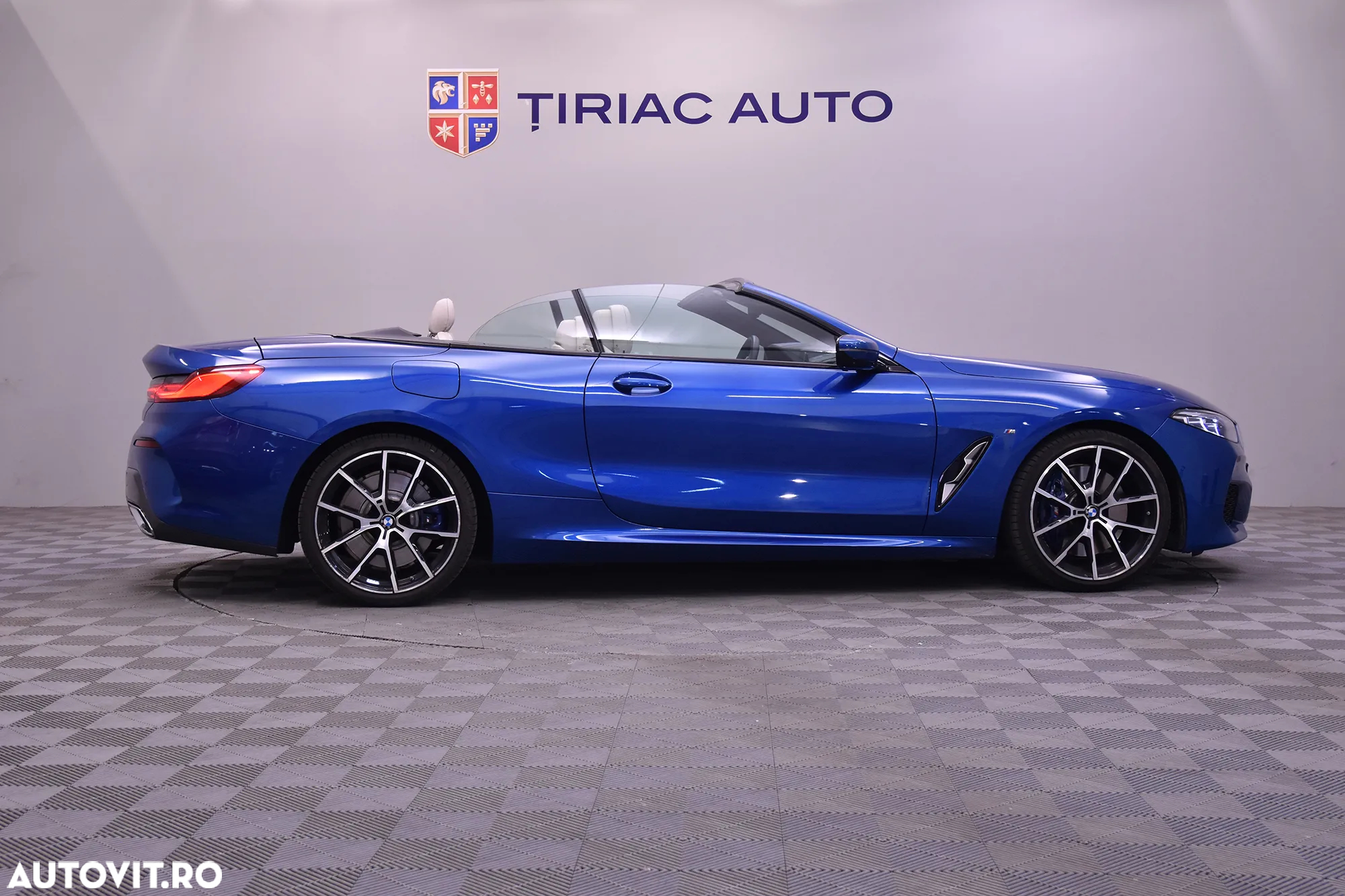 BMW Seria 8 840i xDrive - 14