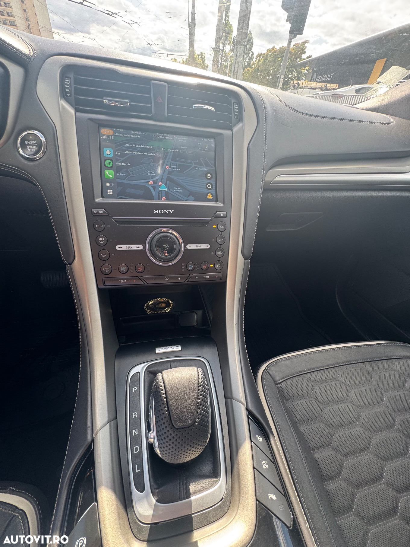 Ford Mondeo Vignale 2.0 Hybrid - 13