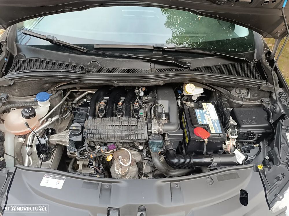 Peugeot 2008 1.2 PureTech Style - 33