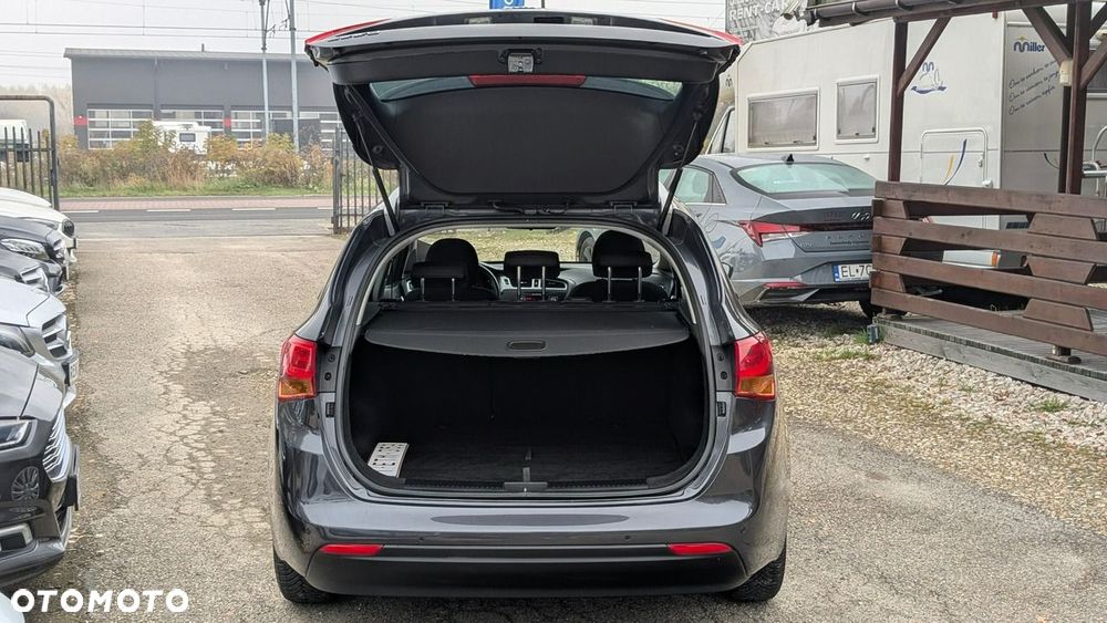 Kia Ceed 1.4 CVVT Attract - 31