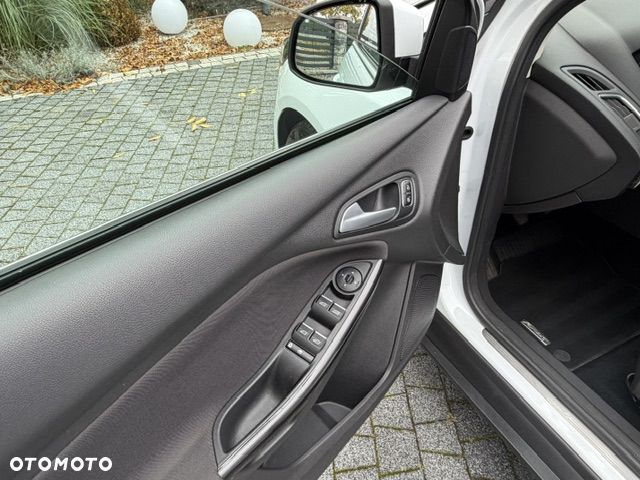 Ford Focus - 12